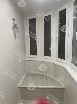 Отделка балкона с утеплением Отделка балкона с утеплением