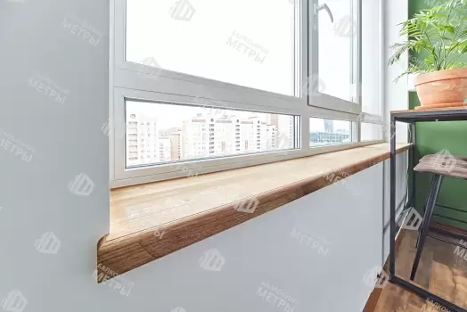 Дизайнерская отделка балкона гипсокартоном с утеплением и остеклением Дизайнерская отделка балкона гипсокартоном с утеплением и остеклением