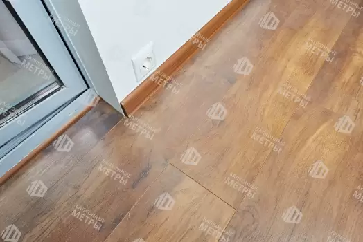 Дизайнерская отделка балкона гипсокартоном с утеплением и остеклением Дизайнерская отделка балкона гипсокартоном с утеплением и остеклением