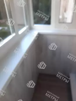 Отделка и остекление Г-образного балкона Отделка и остекление Г-образного балкона