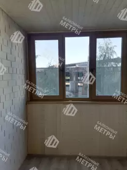 Отделка стен и потолка на балконе Отделка стен и потолка на балконе