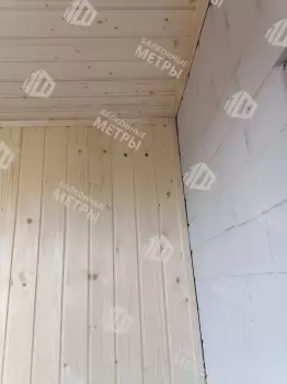 Отделка стен и потолка на балконе Отделка стен и потолка на балконе