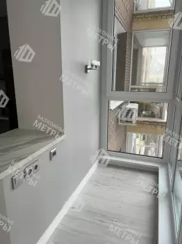 Дизайн-проект отделки лоджии под ключ с объединением кухни и панорамным остеклением Дизайн-проект отделки лоджии под ключ с объединением кухни и панорамным остеклением