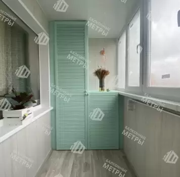 Хранение вещей и зона отдыха на балконе Хранение вещей и зона отдыха на балконе